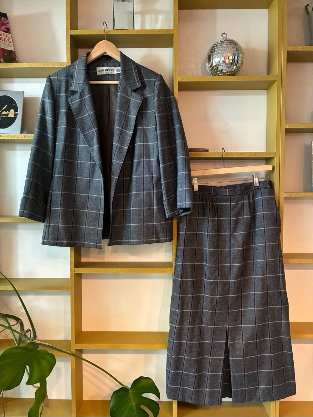 Vintage wool White Stag Gray Windowpane Blazer & Skirt Set